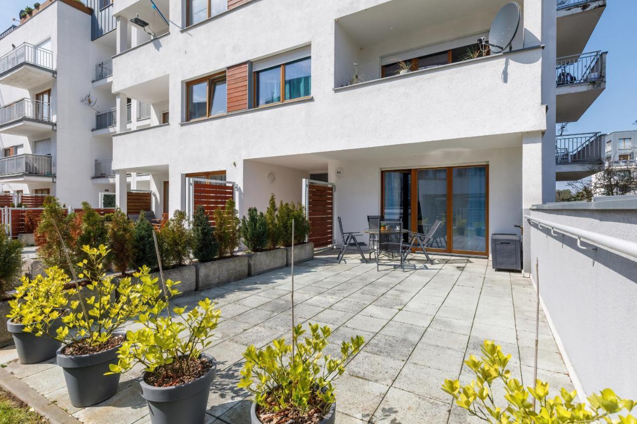 Family Magic & Sea With Terrace By Renters Apartment
