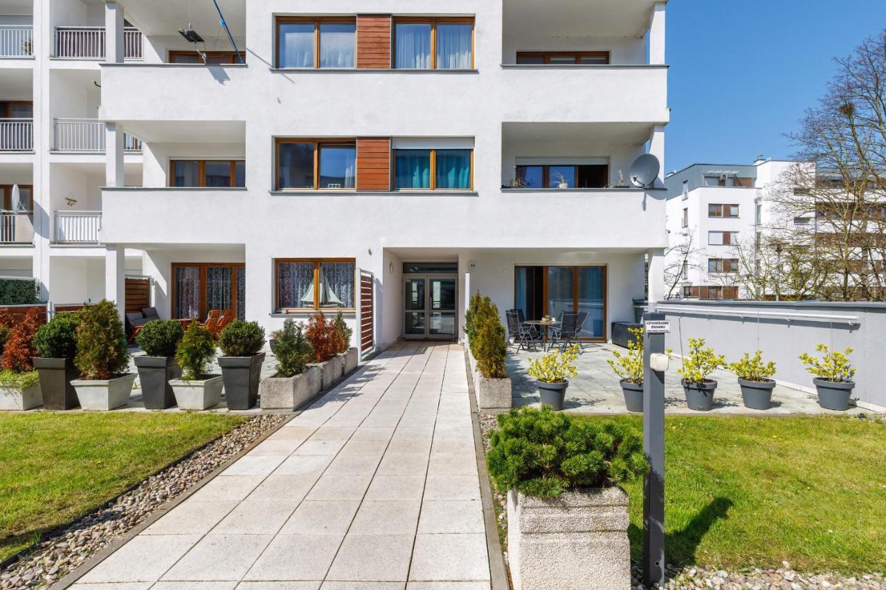 Family Magic & Sea With Terrace By Renters Apartment